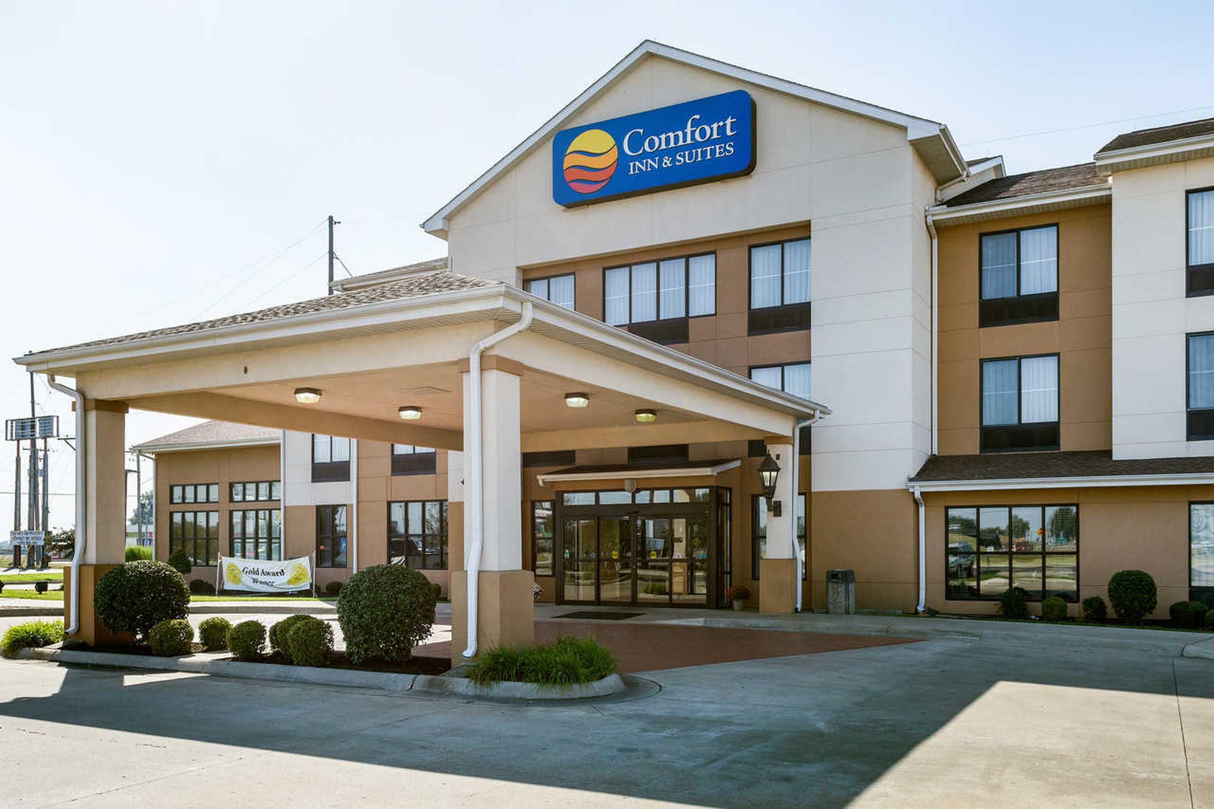 בליית'וויל Comfort Inn & Suites מראה חיצוני תמונה
