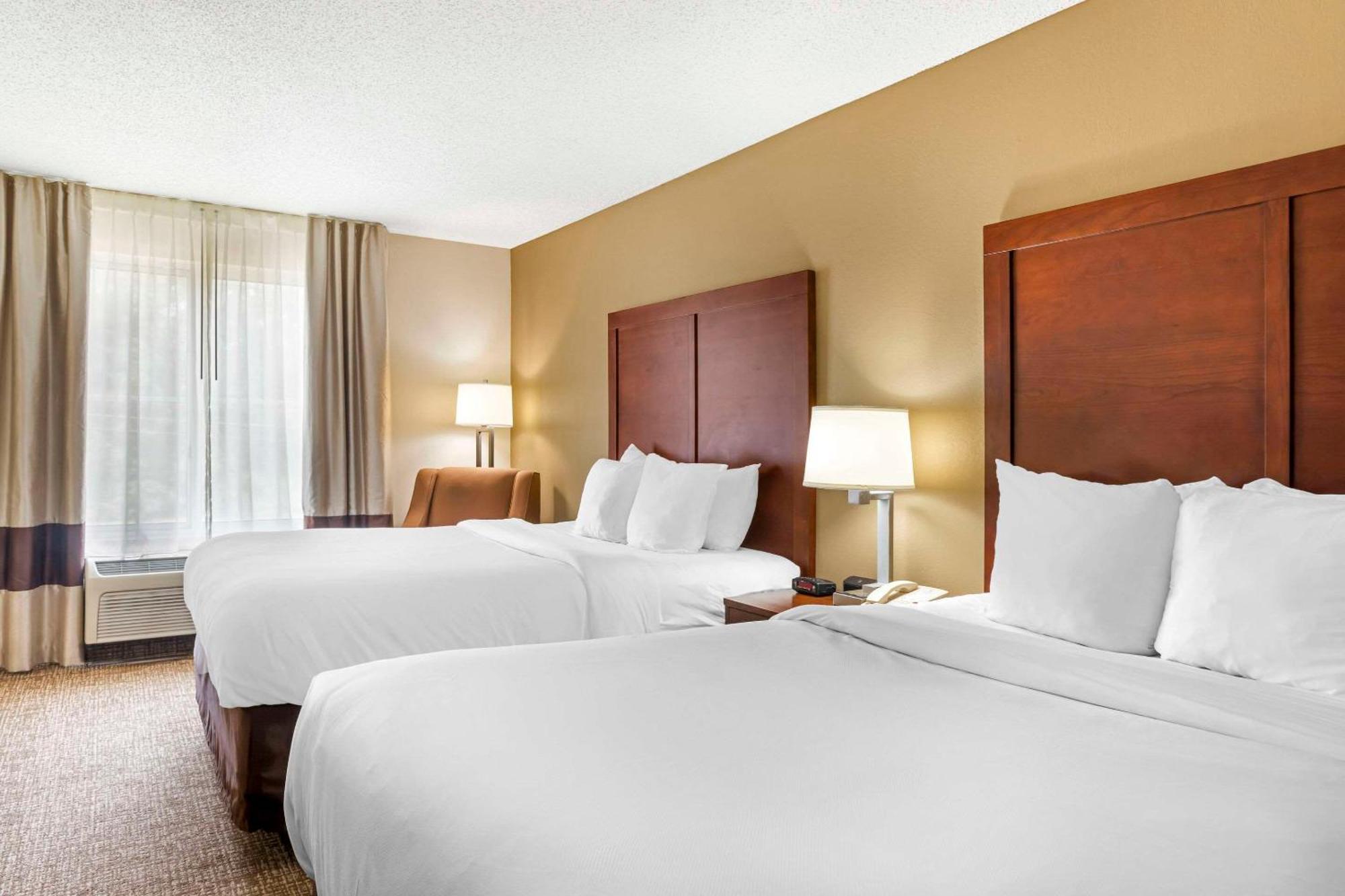 בליית'וויל Comfort Inn & Suites מראה חיצוני תמונה